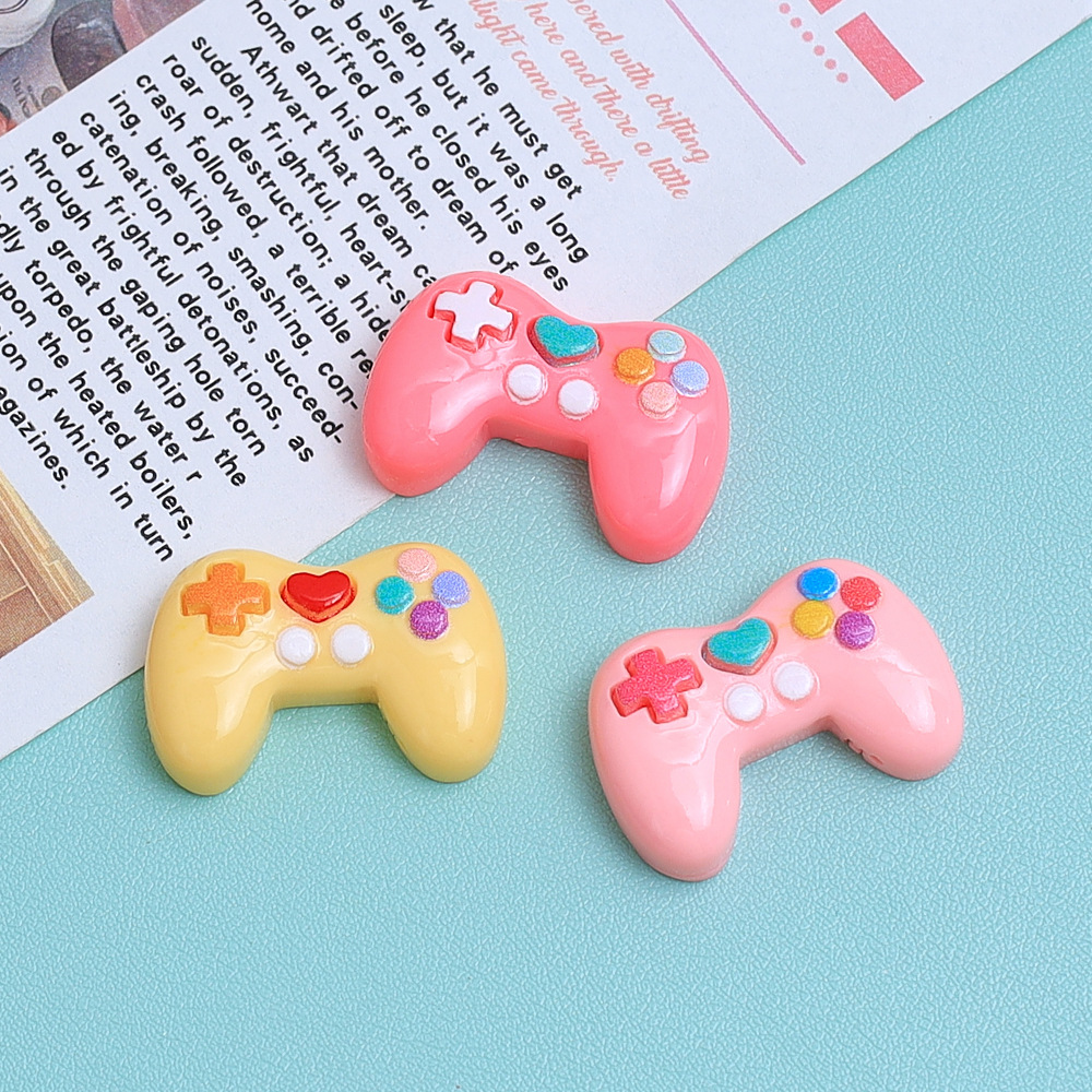 5개 컬러 게임 콘솔 게임패드 레진 참 장식품 (귀걸이 - Gaming Console Keychain 리뷰 및 가격